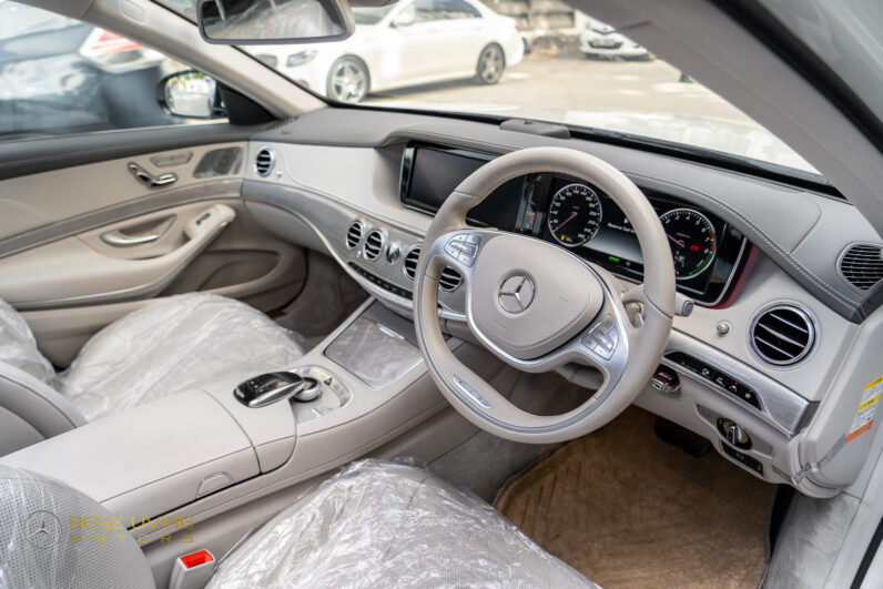 
								Mercedes-Benz S400 full									