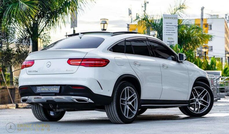 
								Mercedes-Benz GLE350D Coupe full									